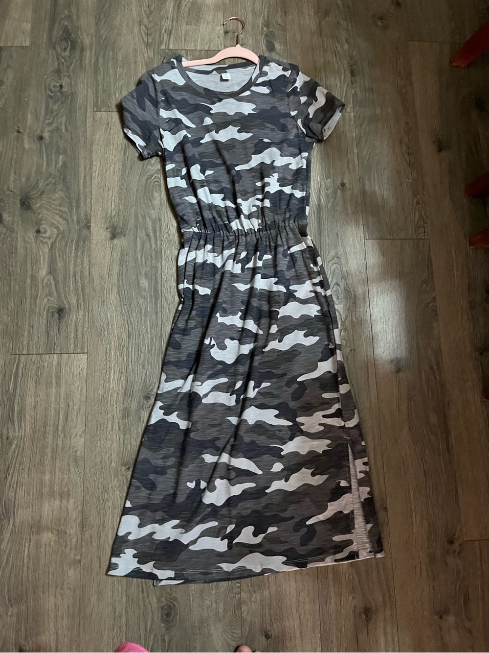 Old Navy Gray & White Camo Midi Dress